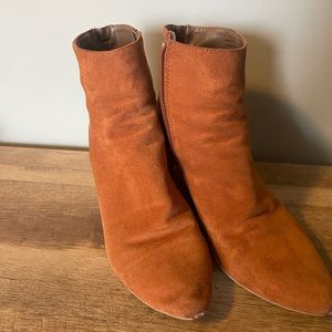 Size 10 vegan sued orange booties